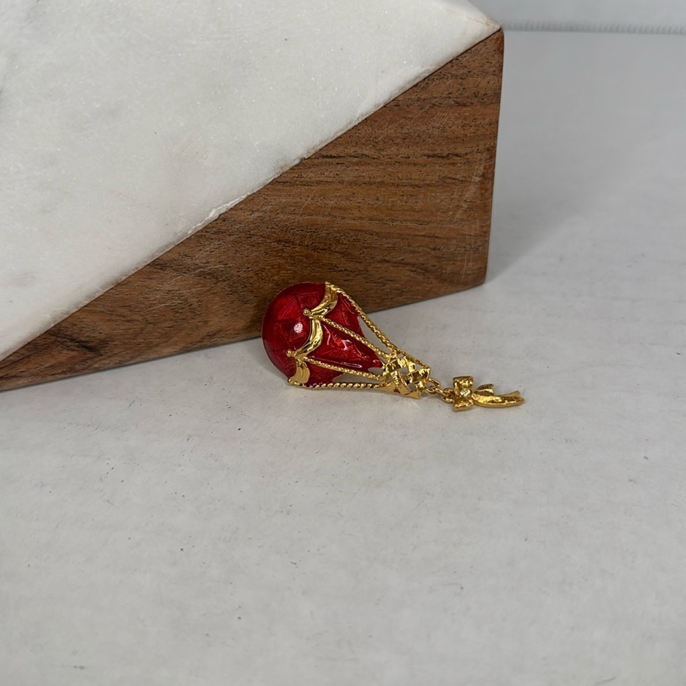 Vintage Estate Gold and Red Hot Air Balloon Brooch Lot B5